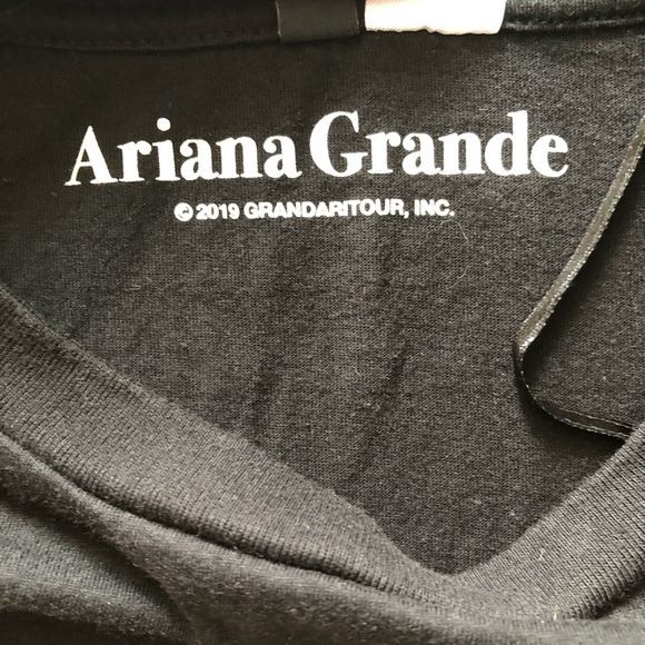 H&M Ariana Grande 7 Rings 2019 Tour T Shirt in Black Size 12 - Picture 6 of 10